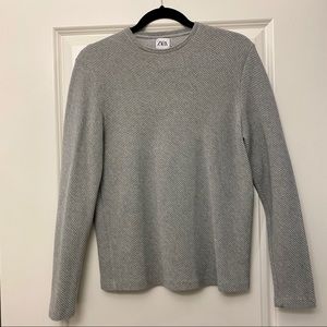 ZARA SWEATSHIRT